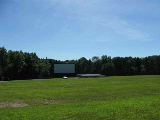 Moonlite Drive-In - 2014 Photo